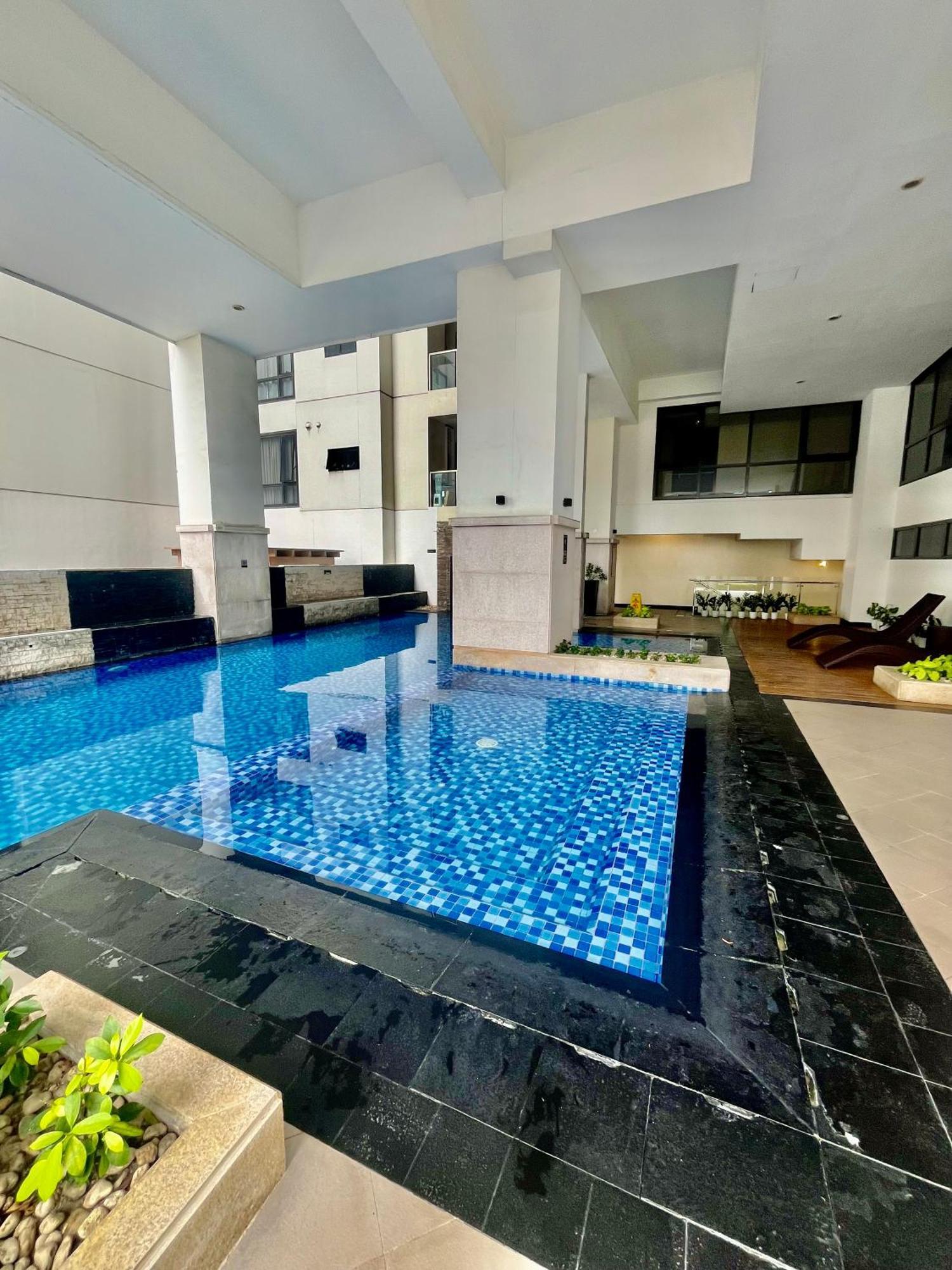 Greenbelt Hamilton Tower 1 Legazpi ماكاتي المظهر الخارجي الصورة