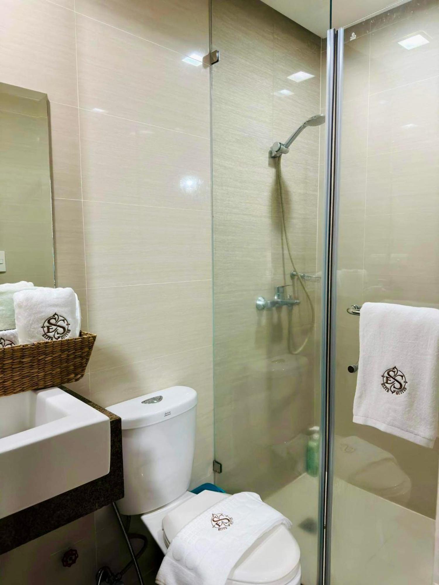 Greenbelt Hamilton Tower 1 Legazpi ماكاتي المظهر الخارجي الصورة