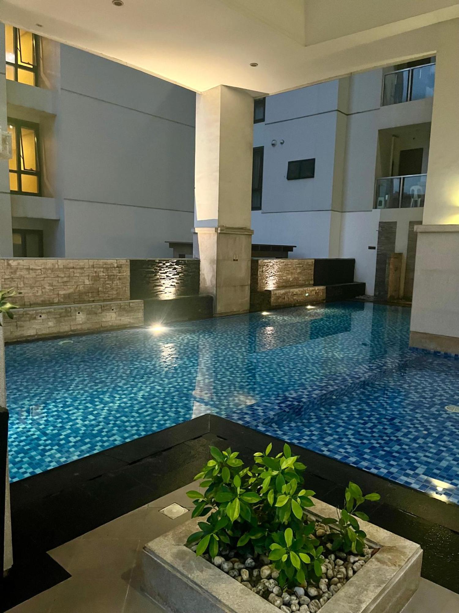 Greenbelt Hamilton Tower 1 Legazpi ماكاتي المظهر الخارجي الصورة